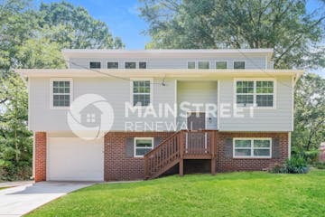 2535 Kelly Lake Dr Decatur, GA 30032